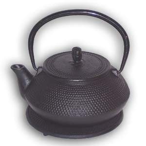 Iron Oriental Teapot with Filter - Small Points (Black)